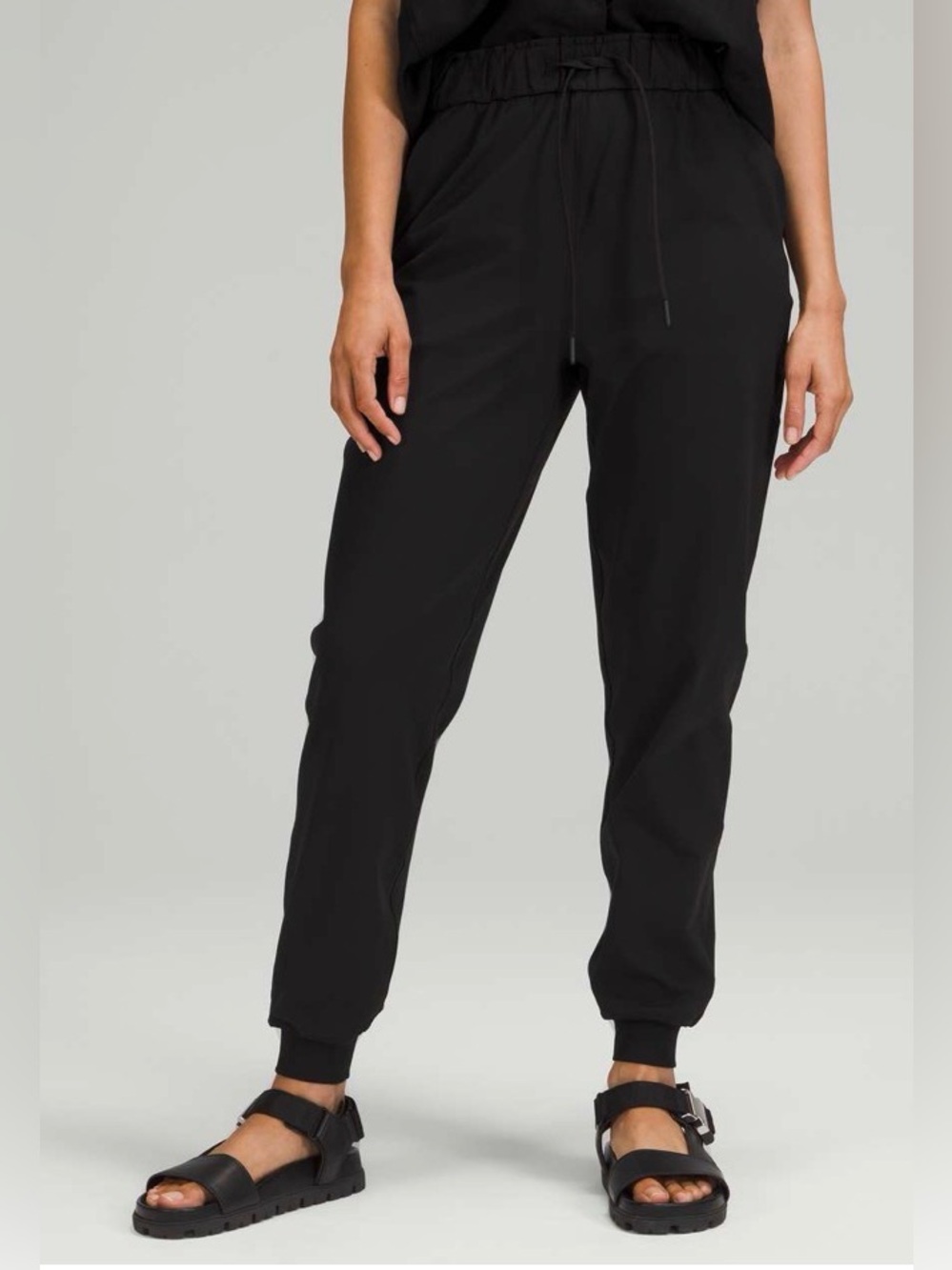 Lululemon Stretch High-Rise Jogger